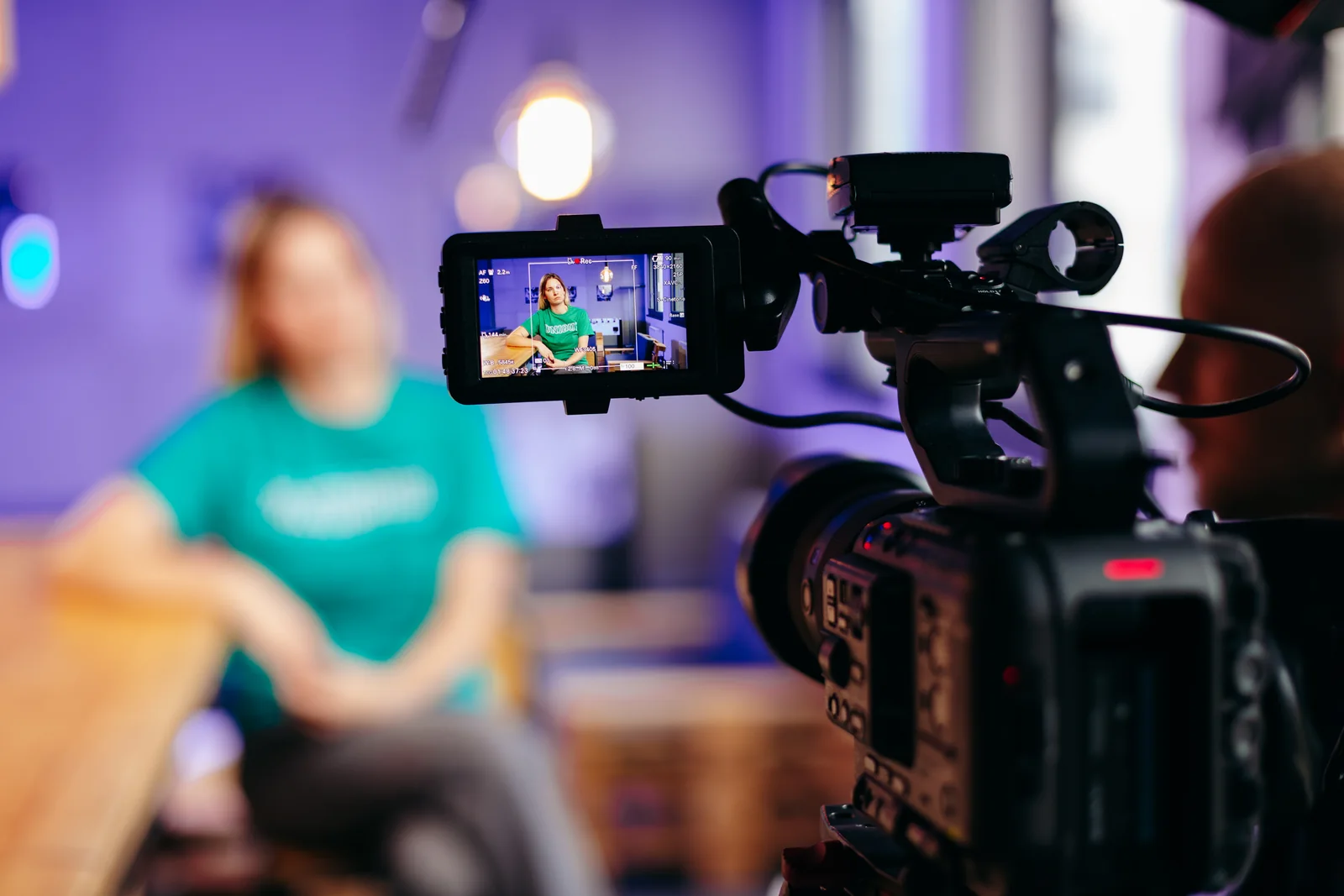 Blick auf den Kameramonitor beim Interview